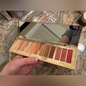 SOLD - Charlotte Tilbury ‘Pillow Talk’ Instant Eye Palette